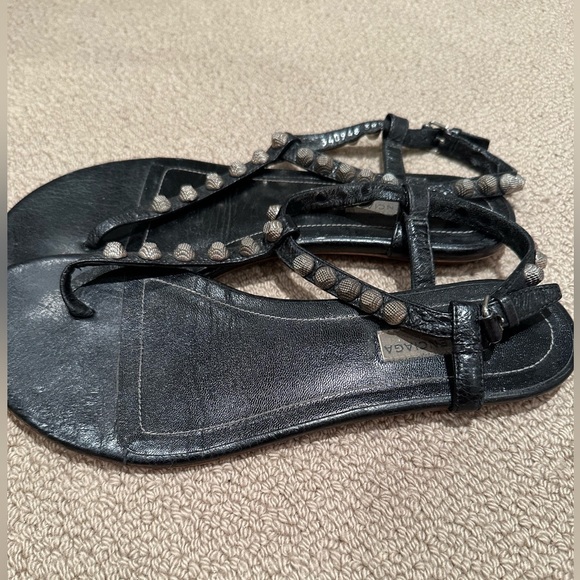 BLACK LEATHER SANDAL
Balenciaga - Picture 2 of 4